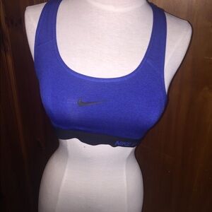 𝅺Nike pro blue sports bra size small s